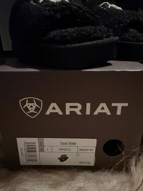 Ariat Black Cozy Slide Shearling Slip-On